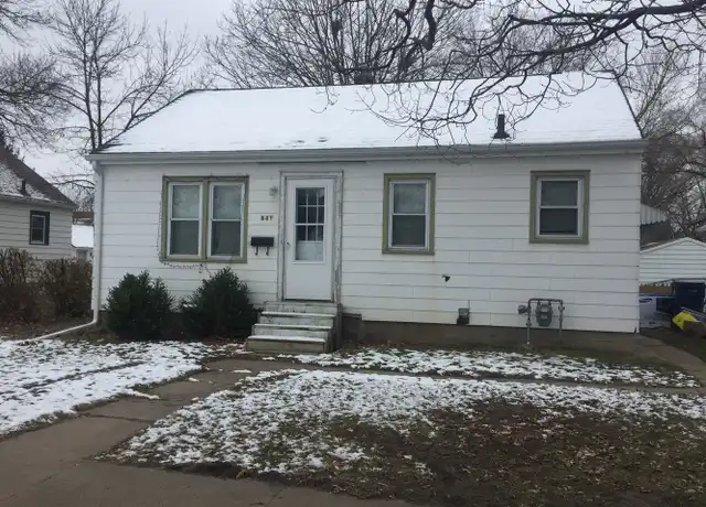 Property at 641 Newton St, Waterloo, IA, 50703, 2 beds, 1 bath, [object Object]