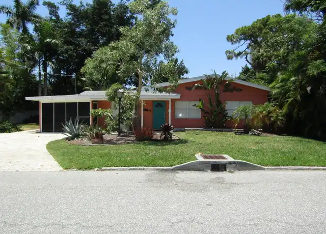 Property at 108 Colonia Ln W, Nokomis, FL, 34275, 3 beds, 2 baths, [object Object]