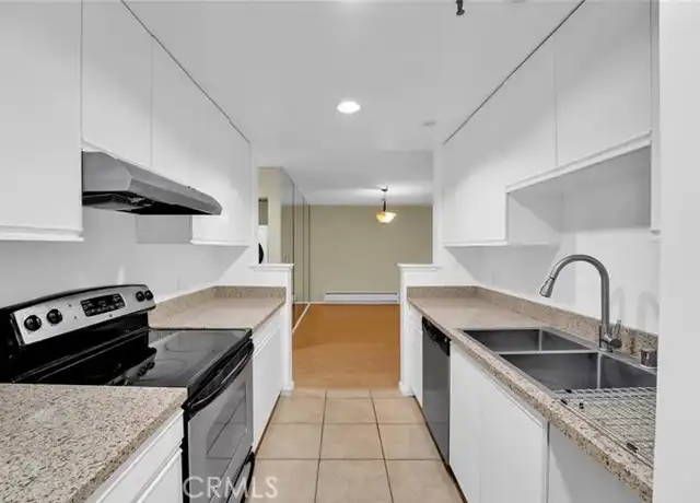 Property at 2917 MacArthur Blvd, Oakland, CA, 94602, 2 beds, 1.5 baths, [object Object]