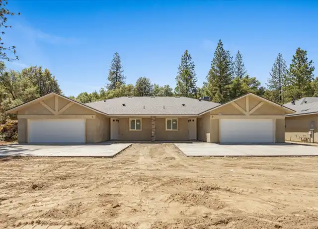 Property at 40484 Bollinger Pl Unit A or B, Oakhurst, CA, 93644, 3 beds, 2 baths, [object Object]