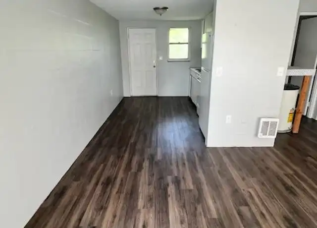 Property at 501 11th St W Unit B, Palmetto, FL, 34221, 2 beds, 1 bath, [object Object]
