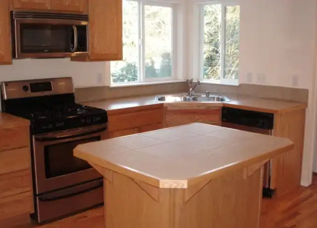 Property at 18560 151st Ave NE, Woodinville, WA, 98072, 4 beds, 2.5 baths, [object Object]