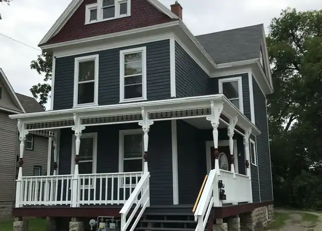 Property at 637 Franklin St Unit Franklin, 637A, Oshkosh, WI, 54901, 2 beds, 1 bath, [object Object]