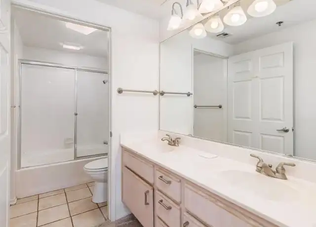 Property at 640 Camino De La Reina, San Diego, CA, 92108, 1 bed, 1 bath, [object Object]