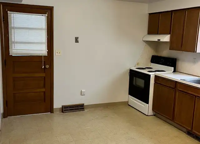 Property at 2008 E Smithville Western Rd, Wooster, OH, 44691, 2 beds, 1 bath, [object Object]
