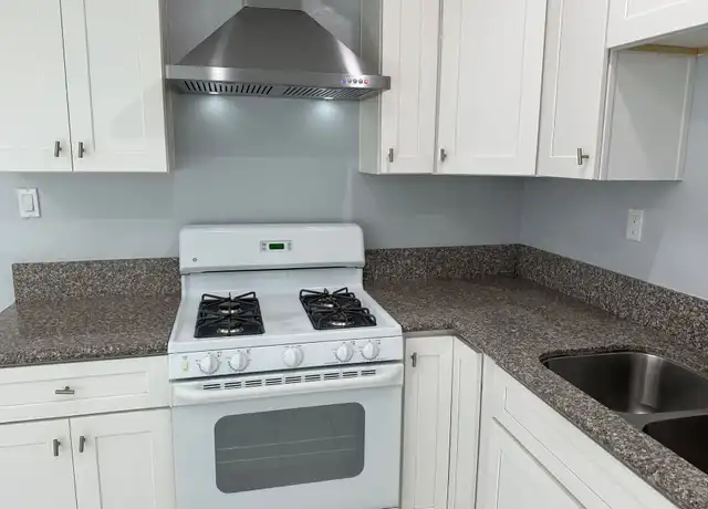 Property at 825 S Townsend St, Santa Ana, CA, 92704, 2 beds, 1 bath, [object Object]
