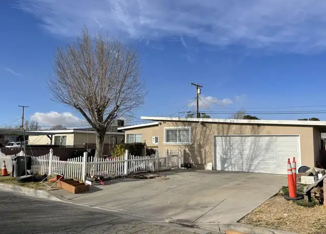 Property at 815 W Avenue H7, Lancaster, CA, 93534, 4 beds, 2 baths, [object Object]