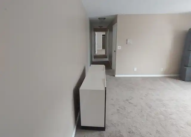 Property at 63 Huntington St Unit 1F, Hartford, CT, 06105, 2 beds, 2 baths, [object Object]