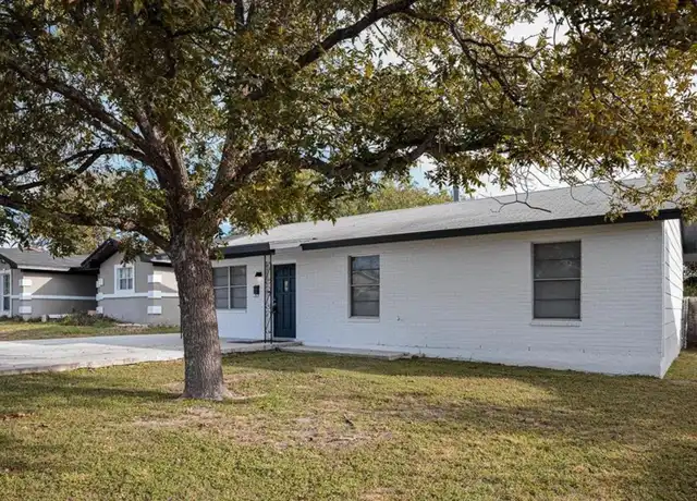 Property at 1605 Avenue P, Del Rio, TX, 78840, 3 beds, 1 bath, [object Object]