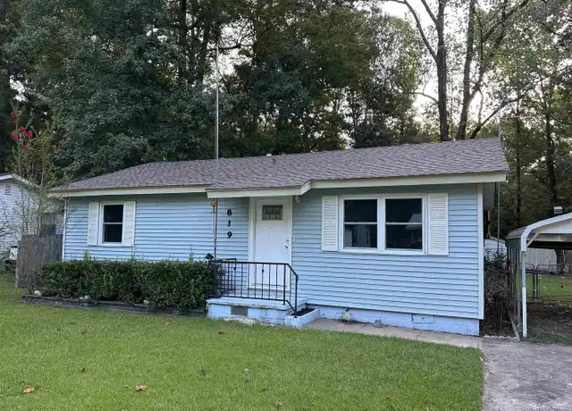 Property at 819 Edgehill Dr, Benton, AR, 72015, 3 beds, 1 bath, [object Object]