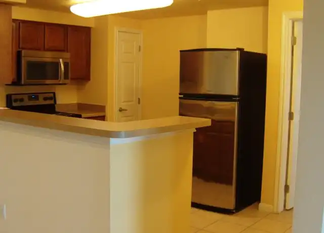 Property at 200 W Yoakum Ave Unit 102, Kingsville, TX, 78363, 2 beds, 1 bath, [object Object]