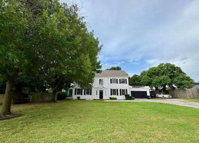 Property at 2245 W Oak St Unit A, Denton, TX, 76201, 3 beds, 2.5 baths, [object Object]