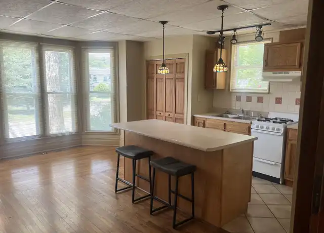 Property at 408 Michigan Ave Unit 1W, Valparaiso, IN, 46383, 0 beds, 1 bath, [object Object]