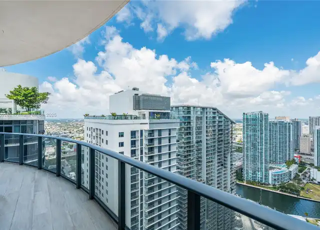 Property at 45 SW 9th St #4708, Miami, FL, 33130, 2 beds, 2.5 baths, [object Object]