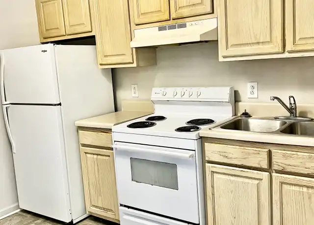 Property at 100 Carter Sells Rd, Johnson City, TN, 37604, 1 bed, 1 bath, [object Object]