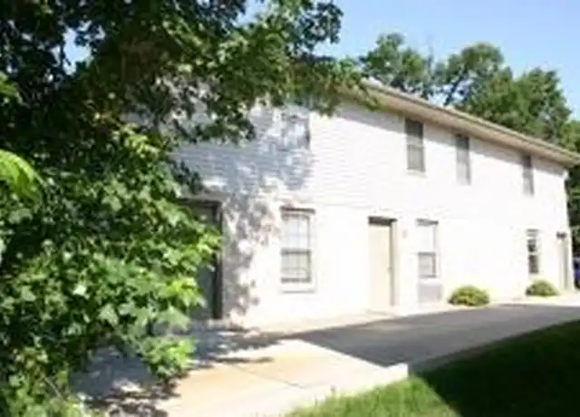 Property at 103 E Locust St Unit 1, Normal, IL, 61761, 3 beds, 1.5 baths, [object Object]