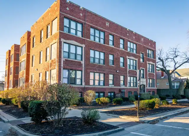 Property at 2475 E 74th Pl Unit 1W, Chicago, IL, 60649, 2 beds, 1 bath, [object Object]