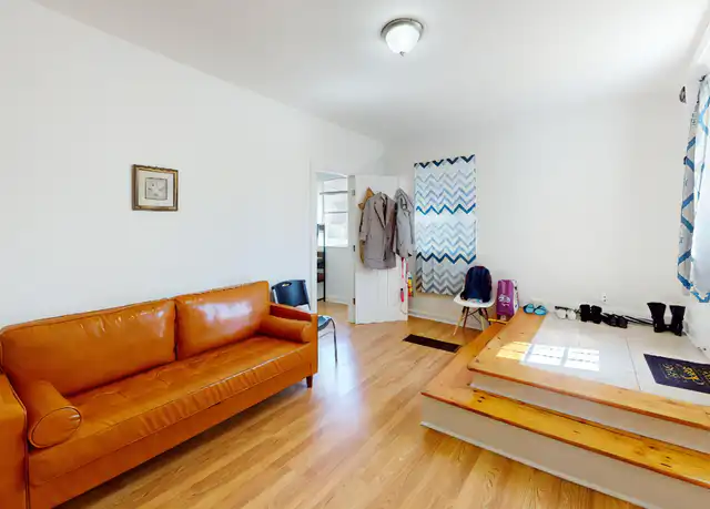 Property at 113 Laurel Ave Unit 1fl, Binghamton, NY, 13905, 2 beds, 1 bath, [object Object]