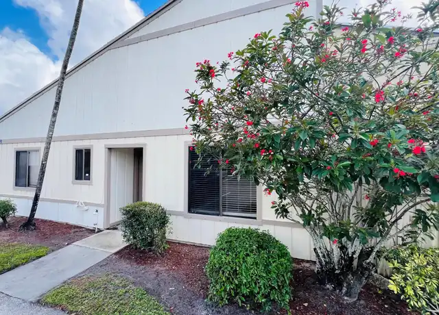 Property at 11877 Sturbridge Ln, Wellington, FL, 33414, 3 beds, 2 baths, [object Object]