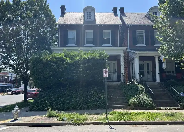 Property at 527 N Sheppard St, Richmond, VA, 23221, 3 beds, 2 baths, [object Object]