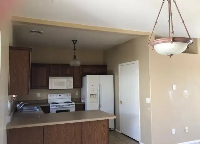Property at 2300 E Magma Rd, San Tan Valley, AZ, 85143, 3 beds, 2 baths, [object Object]