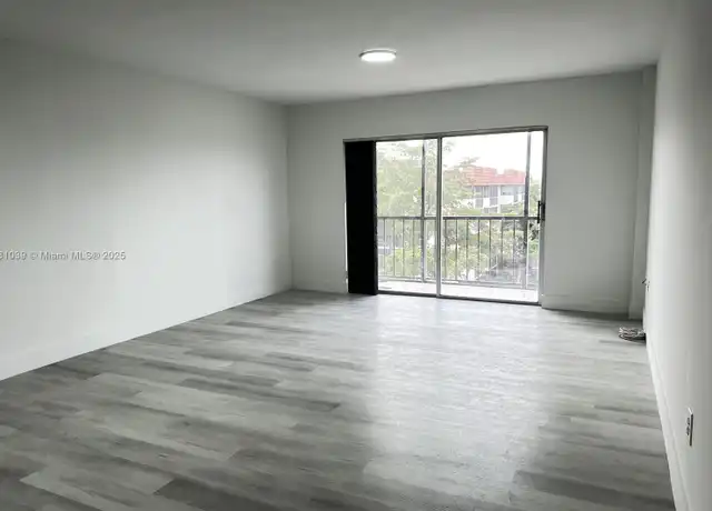Property at 4174 Inverrary Dr #510, Lauderhill, FL, 33319, 1 bed, 1 bath, [object Object]