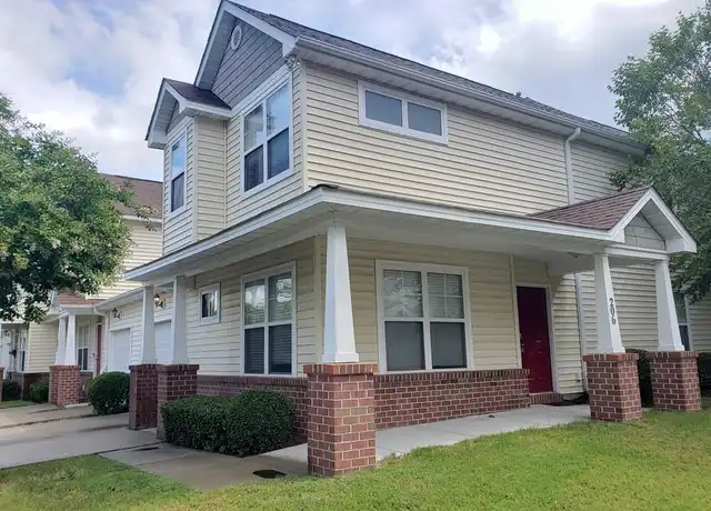 Property at 851 Norview Ave #206, Norfolk, VA, 23513, 4 beds, 2.5 baths, [object Object]