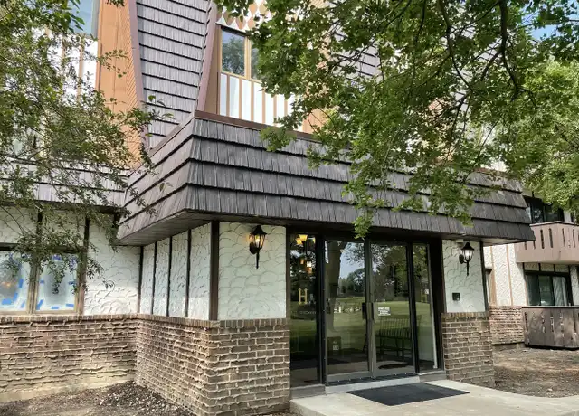 Property at 13200 W Heiden Cir #2102, Lake Bluff, IL, 60044, 1 bed, 1 bath, [object Object]