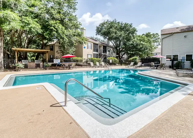 Photo of 700 College Blvd, Pensacola, FL 32504