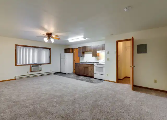 Property at 717 8th St N Unit 717-18, Fargo, ND, 58102, 0 beds, 1 bath, [object Object]