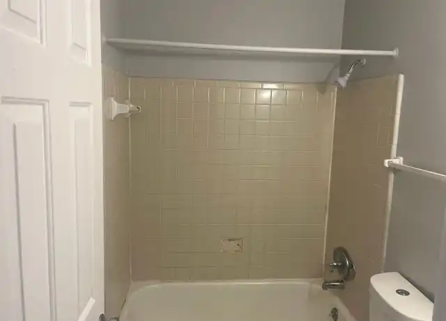 Property at 630 Seminole Rd Unit 2, Radcliff, KY, 40160, 2 beds, 1 bath, [object Object]