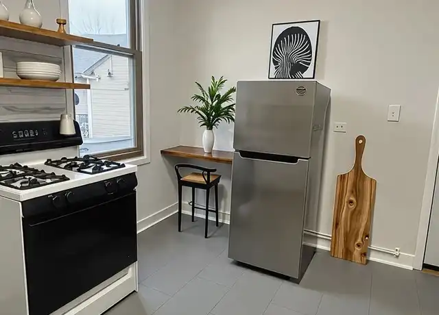 Property at 2143 S Fairfield Ave Unit 3R, Chicago, IL, 60608, 2 beds, 1 bath, [object Object]