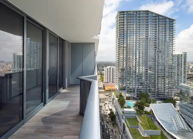 Property at 801 S Miami Ave #2706, Miami, FL, 33130, 1 bed, 2 baths, [object Object]