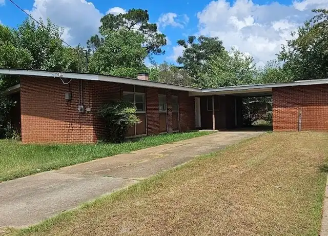 Property at 2006 N Flintlock Dr, Albany, GA, 31705, 4 beds, 2 baths, [object Object]
