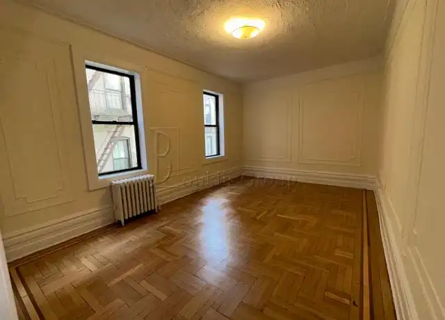 Property at 3118 Crescent St Unit A3, Astoria, NY, 11106, 2 beds, 1 bath, [object Object]
