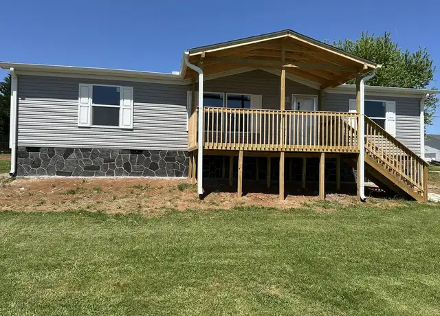 Property at 10054 Rutledge Pike, Corryton, TN, 37721, 3 beds, 2 baths, [object Object]