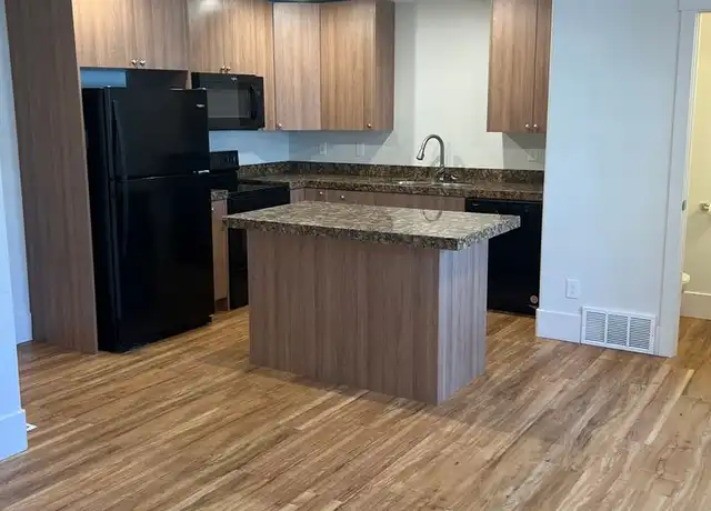 Property at 422 Cheyenne Dr, Evanston, WY, 82930, 2 beds, 2.5 baths, [object Object]