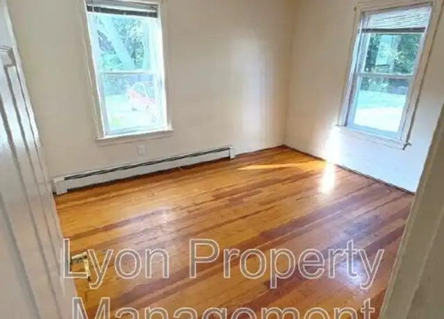 Property at 352 Manville Rd Unit 1L, Woonsocket, RI, 02895, 3 beds, 1 bath, [object Object]