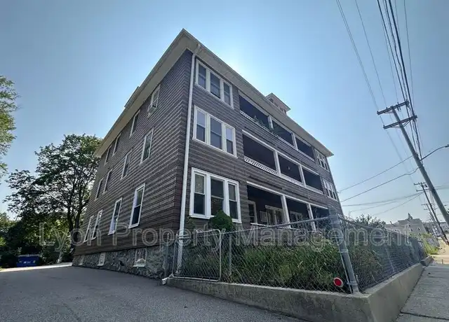 Property at 352 Manville Rd Unit 1L, Woonsocket, RI, 02895, 3 beds, 1 bath, [object Object]