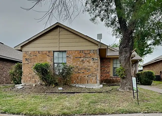 Property at 1619 Hancock Dr, Mesquite, TX, 75149, 3 beds, 2 baths, [object Object]
