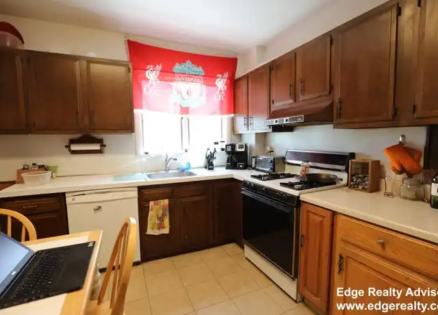 Property at 25 Montfern Ave, Brighton, MA, 02135, 3 beds, 1 bath, [object Object]