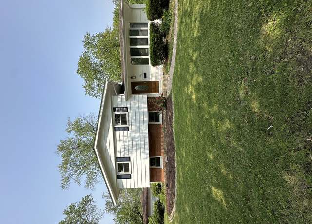 Photo of 18816 Park Ave, Lansing, IL 60438