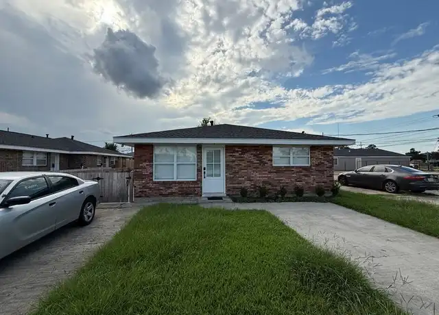 Property at 2512 Chalona Dr, Chalmette, LA, 70043, 2 beds, 1 bath, [object Object]