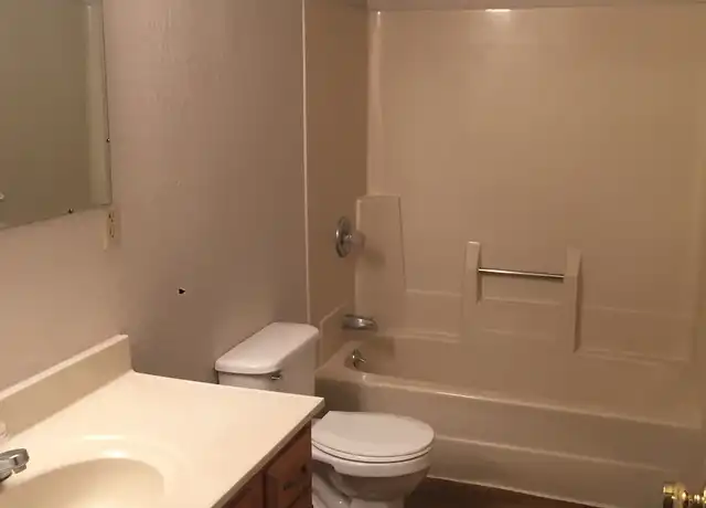 Property at 6531 Heathervale Ct, Newburgh, IN, 47630, 3 beds, 1.5 baths, [object Object]
