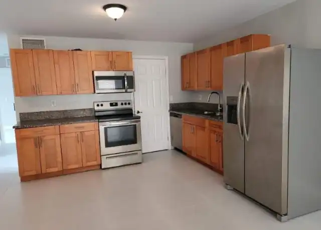 Property at 5640-5648 NW 28th St Unit 5648, Lauderhill, FL, 33313, 3 beds, 2 baths, [object Object]