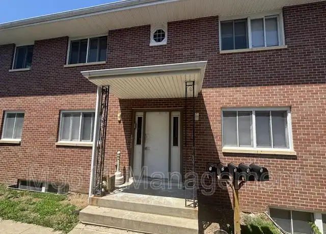 Property at 1641 Prospect St Unit 3, Lincoln, NE, 68502, 2 beds, 1 bath, [object Object]