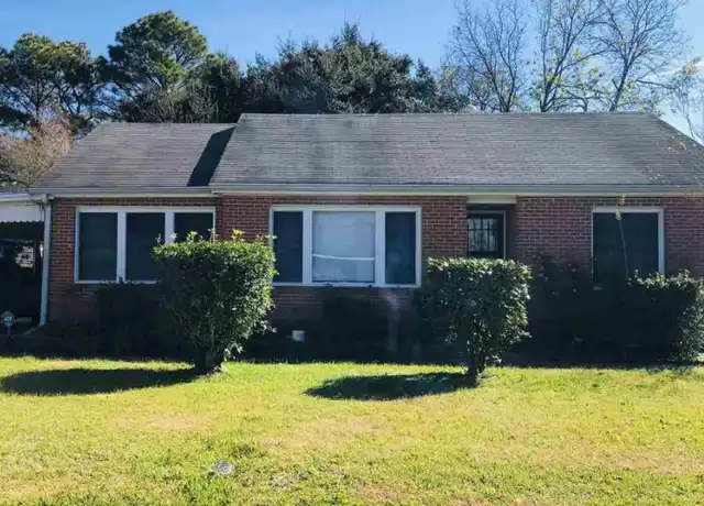 Property at 135 Cleveland St, Houma, LA, 70363, 3 beds, 2 baths, [object Object]