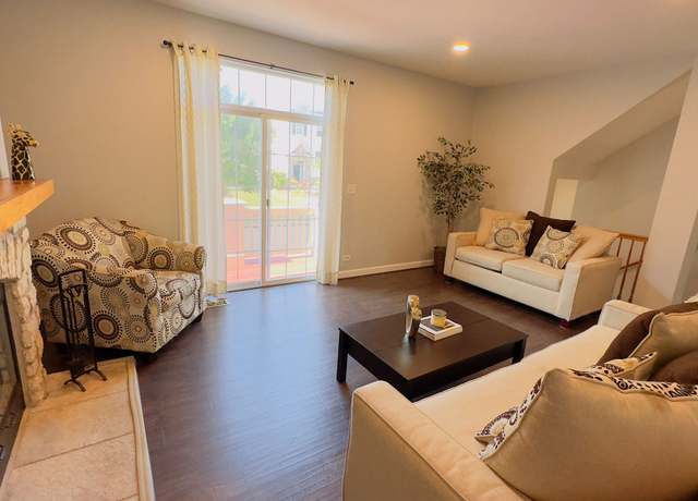 Photo of 1128 Bartholdi Ct Unit 1128, Carol Stream, IL 60188