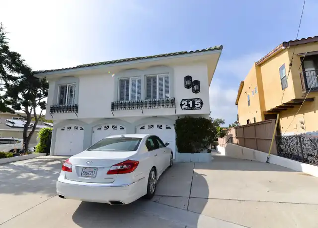 Property at 215 E El Portal Apt 3, San Clemente, CA, 92672, 2 beds, 2 baths, [object Object]