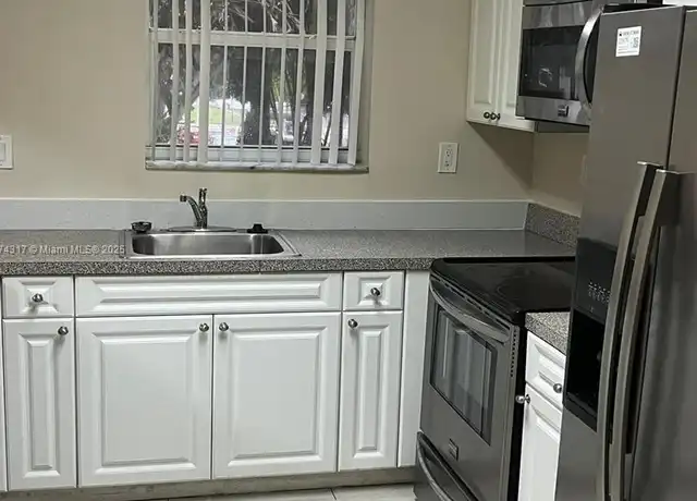 Property at 741 N Pine Island Rd #212, Plantation, FL, 33324, 2 beds, 2.5 baths, [object Object]